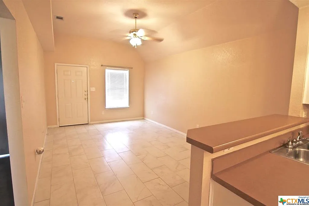 Westwood Dr, Killeen — Photo 2