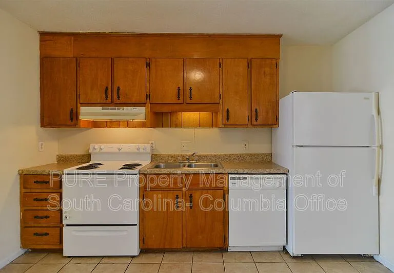121 Beatty Downs Rd #C — Photo 14