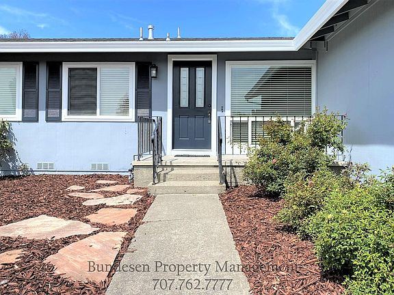 2nd image of 1661 Baywood Dr