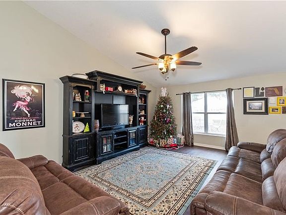 5th image of 1138 Jayhil Dr