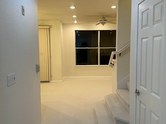 ENTRY HALLWAY