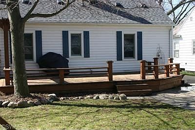 4th image of 1003 Northlawn St NE