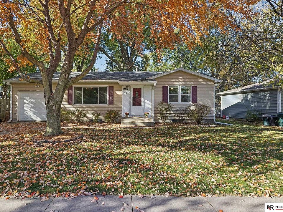 1st image of 231 Redwood Ln