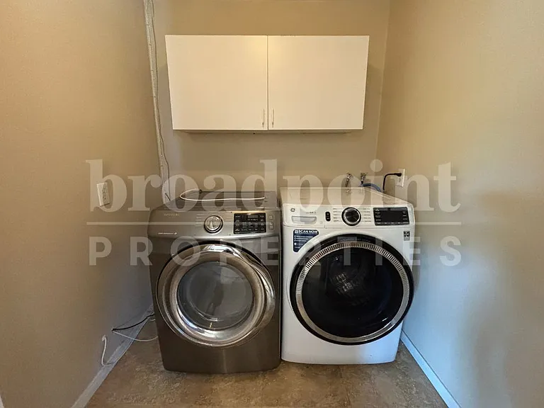 11145 Meadow Glen Way E — Photo 15