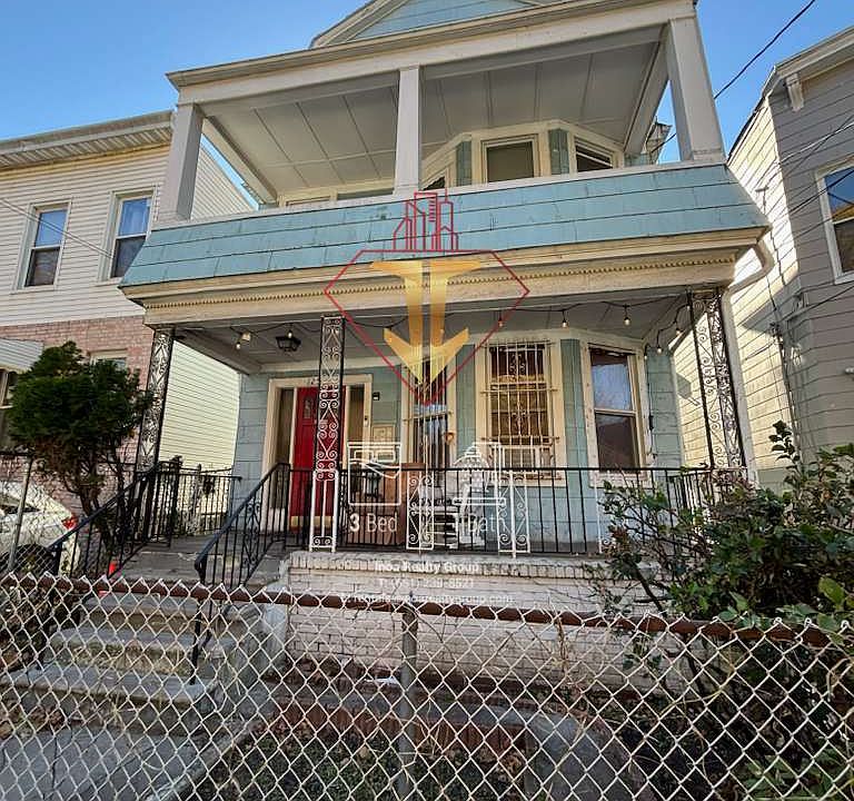 1st image of 125 Audubon Ave #2A