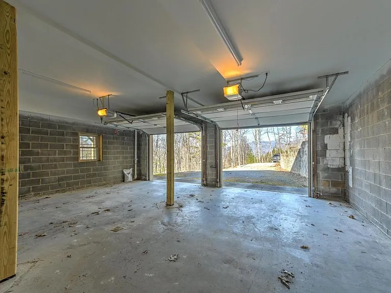 128 Old Fellowship Rd — Photo 21