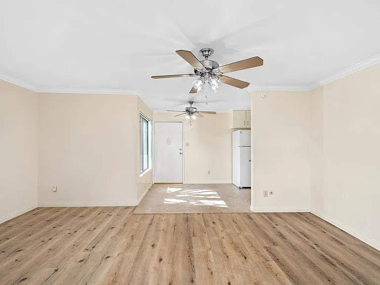 2266 Cazador Dr #21 — Photo 14
