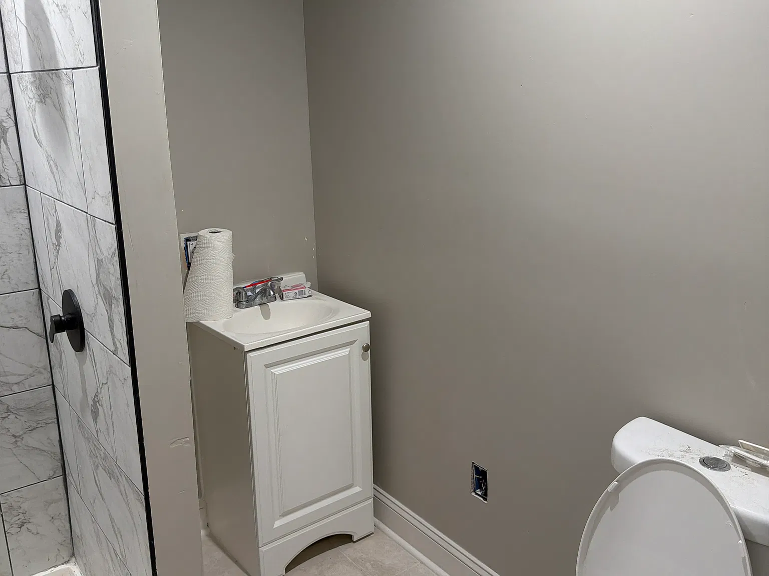 1 bed, 900 sqft, $1,175 — Photo 2