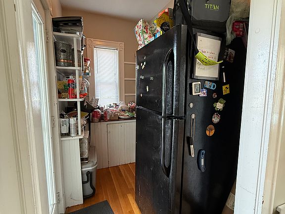 3rd image of 79 Beacon St #3