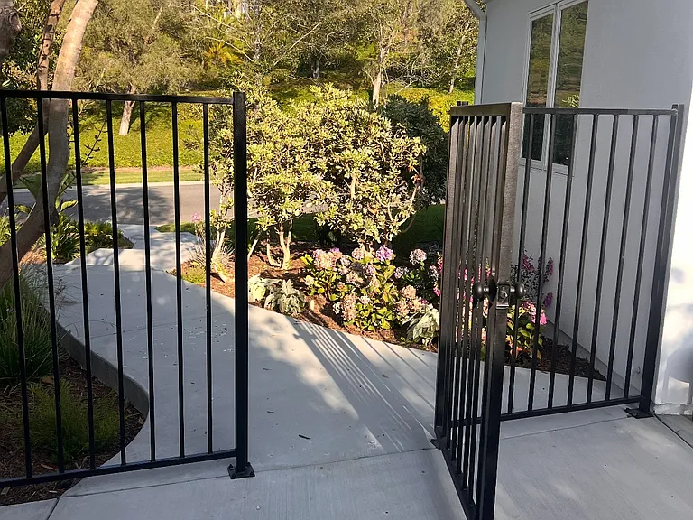 1517 Avenida De Aprisa #1/2 — Photo 9