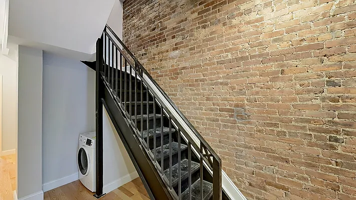 Rented by Compass | media 11