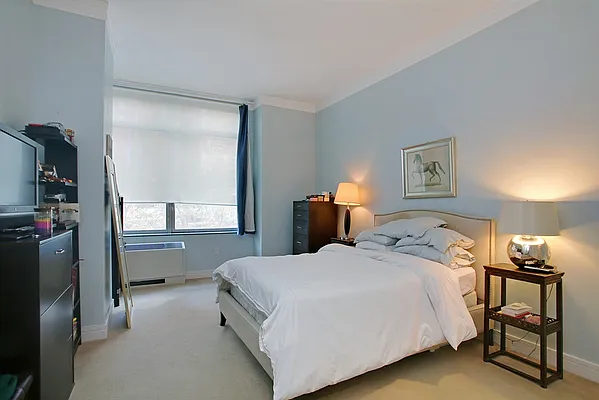 Sold by Corcoran | media 14