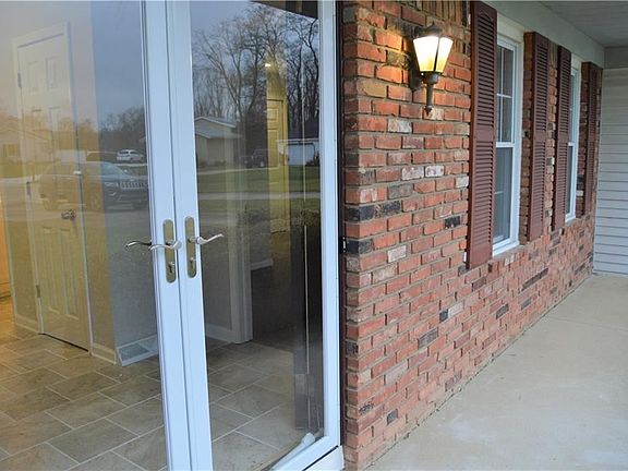 3rd image of 18316 Bishop Ln