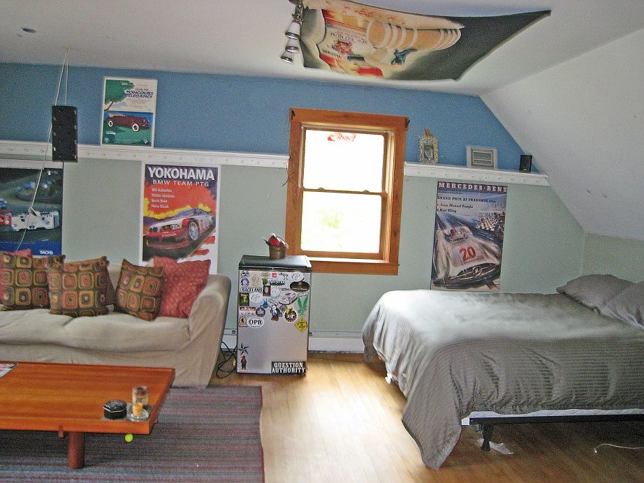 2nd image of 23 Shagbark Ln