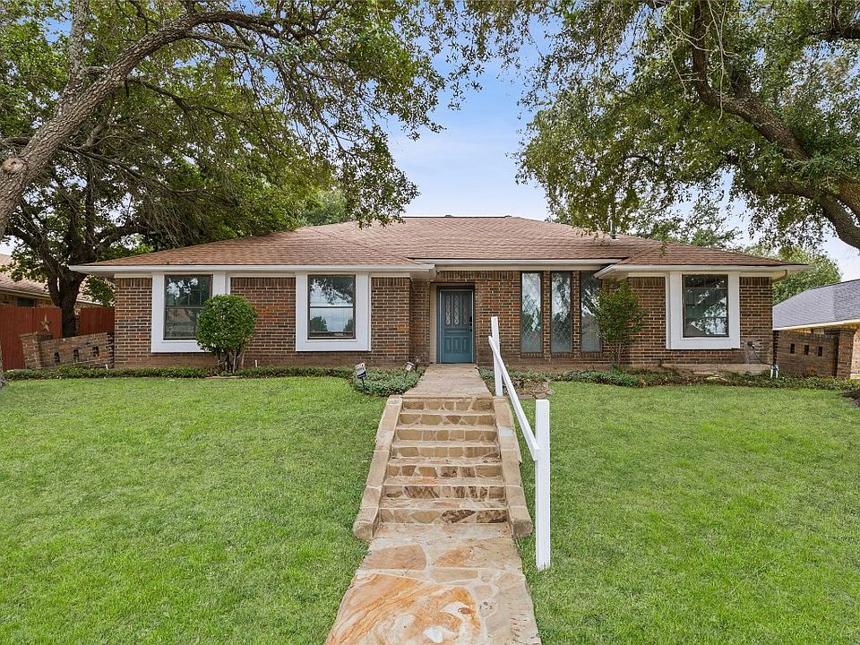 1st image of 1806 Royal Crest Dr