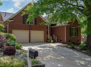 131 Windstone Dr, Greenville, SC 29615