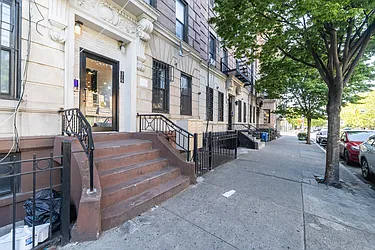 Rented by Platinum Properties