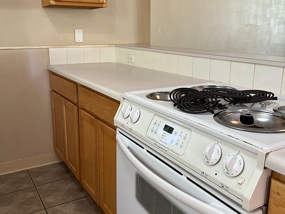 4th image of 3702 Lower Honoapiilani Rd #A13