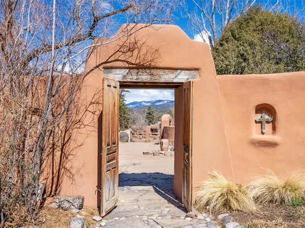 820 Camino Atalaya, Santa Fe, NM 87505