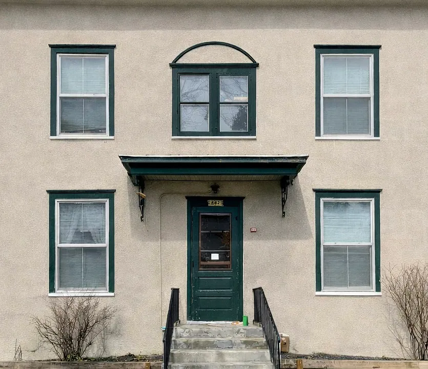 847 Summer St NE #3