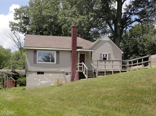 6887 Stevens Rd, Delton, MI 49046