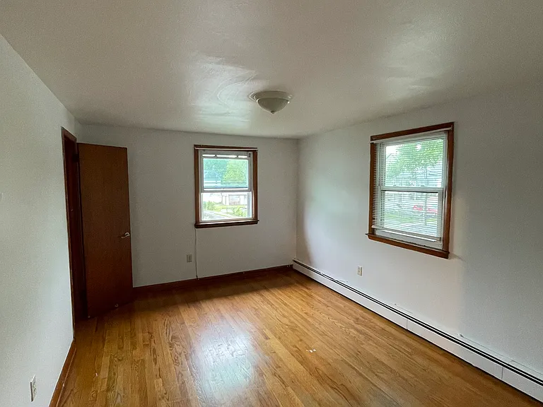 36-38 Bidwell Ave #2 — Photo 9