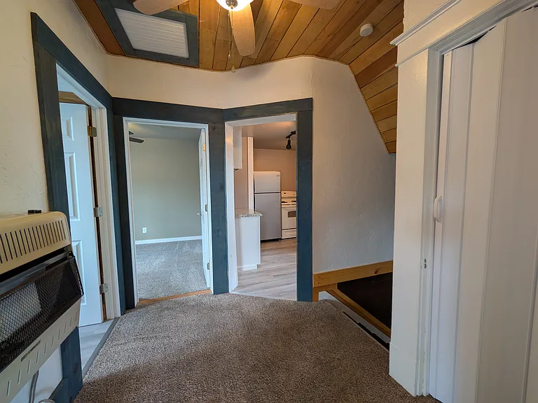 56 Franklin Ave #B — Photo 20