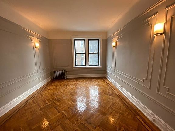 3rd image of 868 47th St #C10