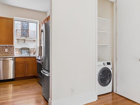 4th image of 229 W 116th St APT 4A