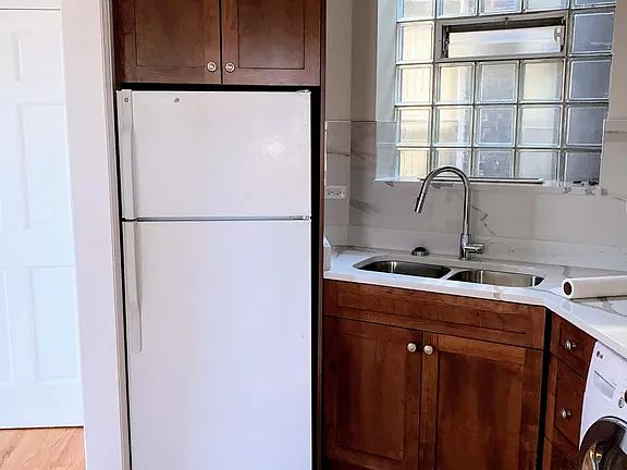 2nd image of 2152 W Chicago Ave #3R