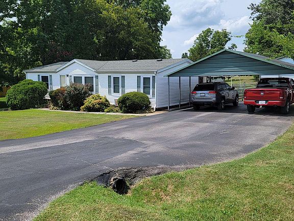 2nd image of 63 Fleetwood Dr