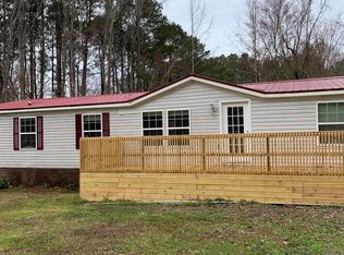 1102 Kite Town Rd, Vanceboro, NC 28586