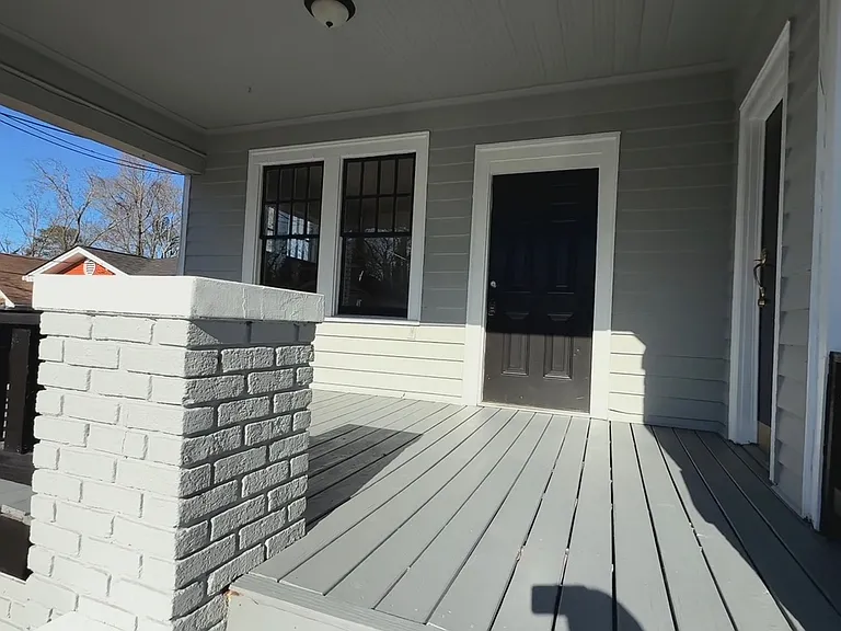 2051 Louise Pl NW — Photo 1