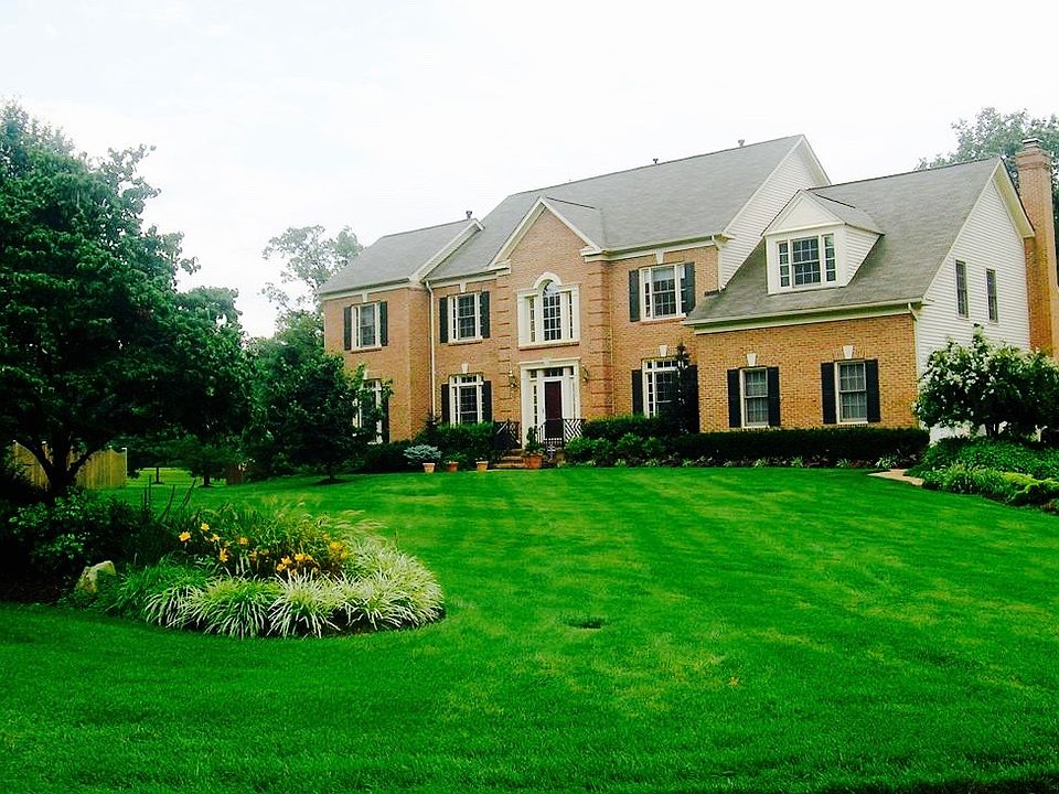 1st image of 2808 Mustang Dr