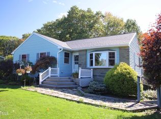 11 Breezedale Drive, Averill Park, NY 12018