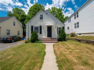 16 Lookout Ave, North Providence, RI 02911