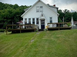 905 Old Bramwell Rd, Bluefield, WV 24701