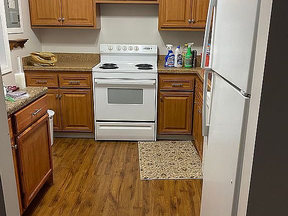4th image of 2854 Pease Dr APT 202