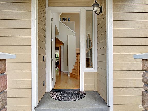 3rd image of 2106 NE 107th Street