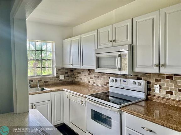 5th image of 5300 Washington St APT A235