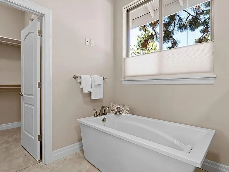 2939 NW Fairway Heights Dr — Photo 27