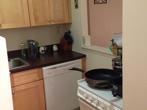 4th image of 301 E 63rd St APT 8H