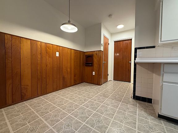 3rd image of 2559 Marsh Ave APT 1