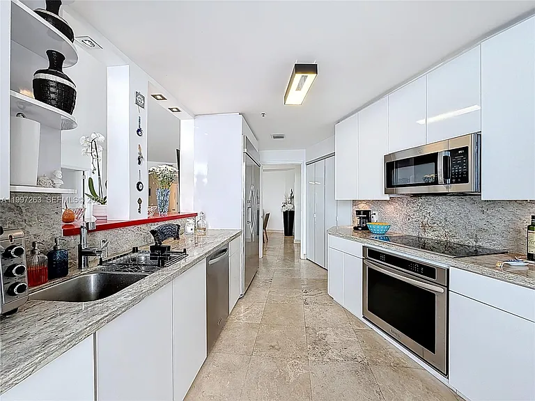 808 Brickell Key Dr #2002 — Photo 20