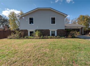 222 Leaning Tree Rd, Greenwood, IN 46142