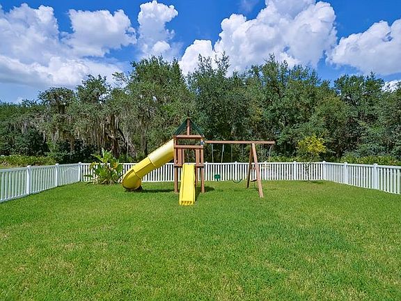 4th image of 10640 Lucaya Dr