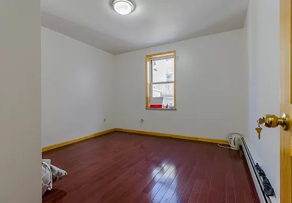 3rd image of 2517 W 17th St