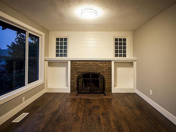 4th image of 1101 E Ermina Ave