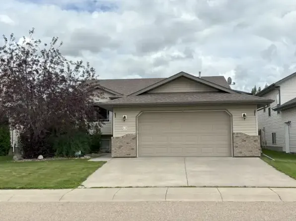 120 Ingle Close #1A, Red Deer, AB T4R 3S2