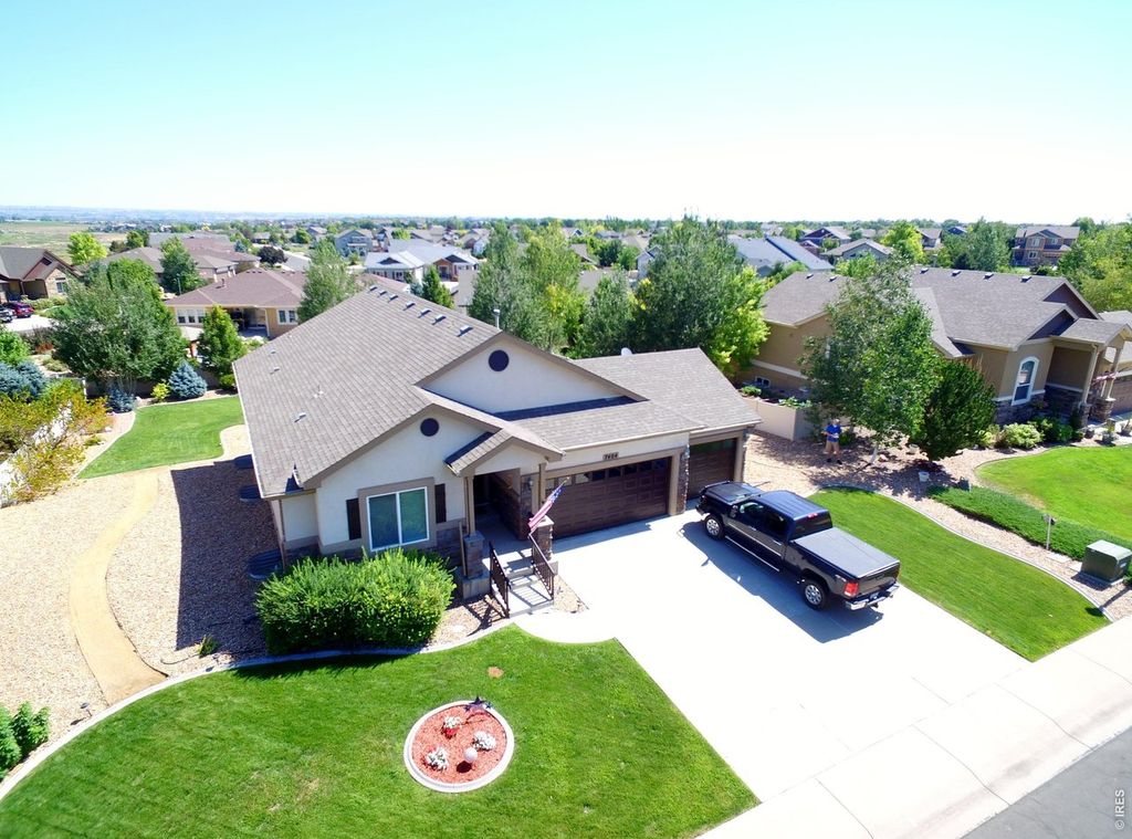 7404 Ladbroke Dr